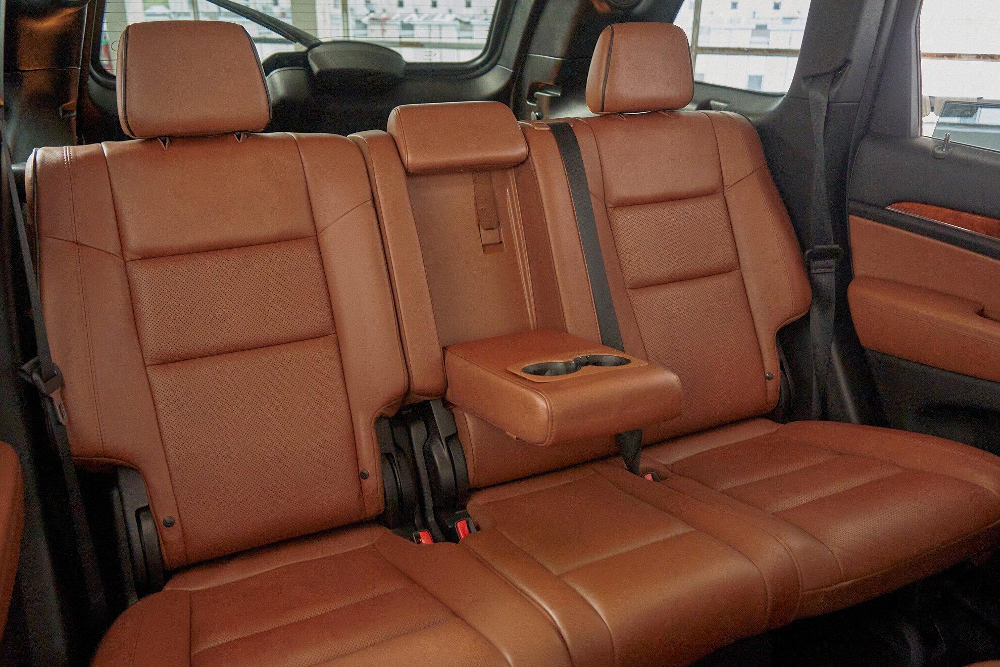 Jeep Grand Cherokee 2011, белый