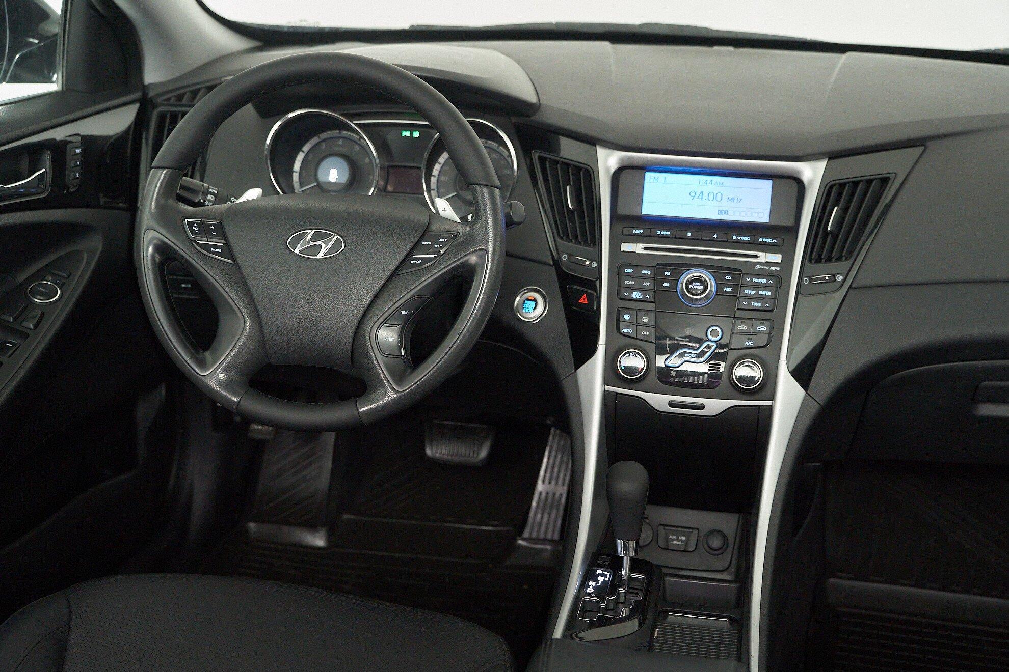 Hyundai Sonata 2010, черный