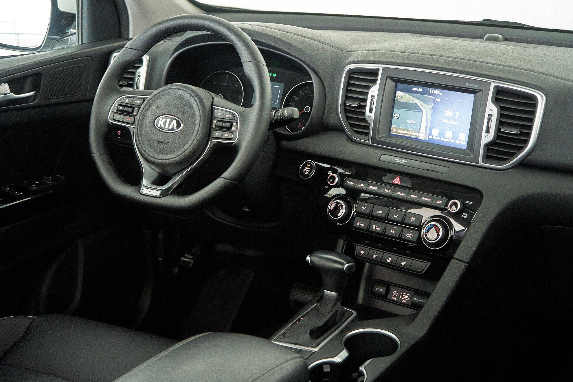 Kia Sportage 2016, белый