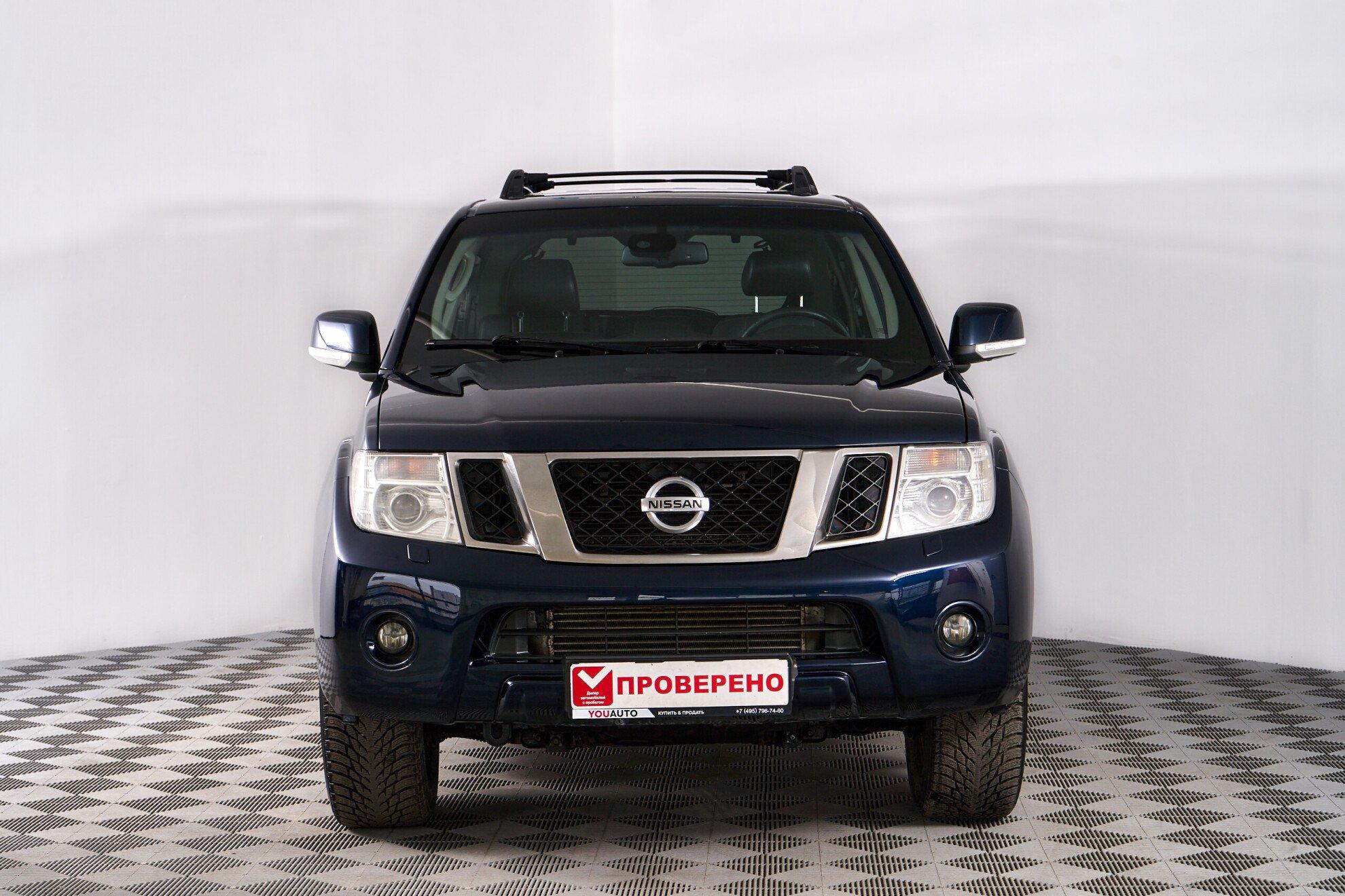Nissan Pathfinder 2013, синий