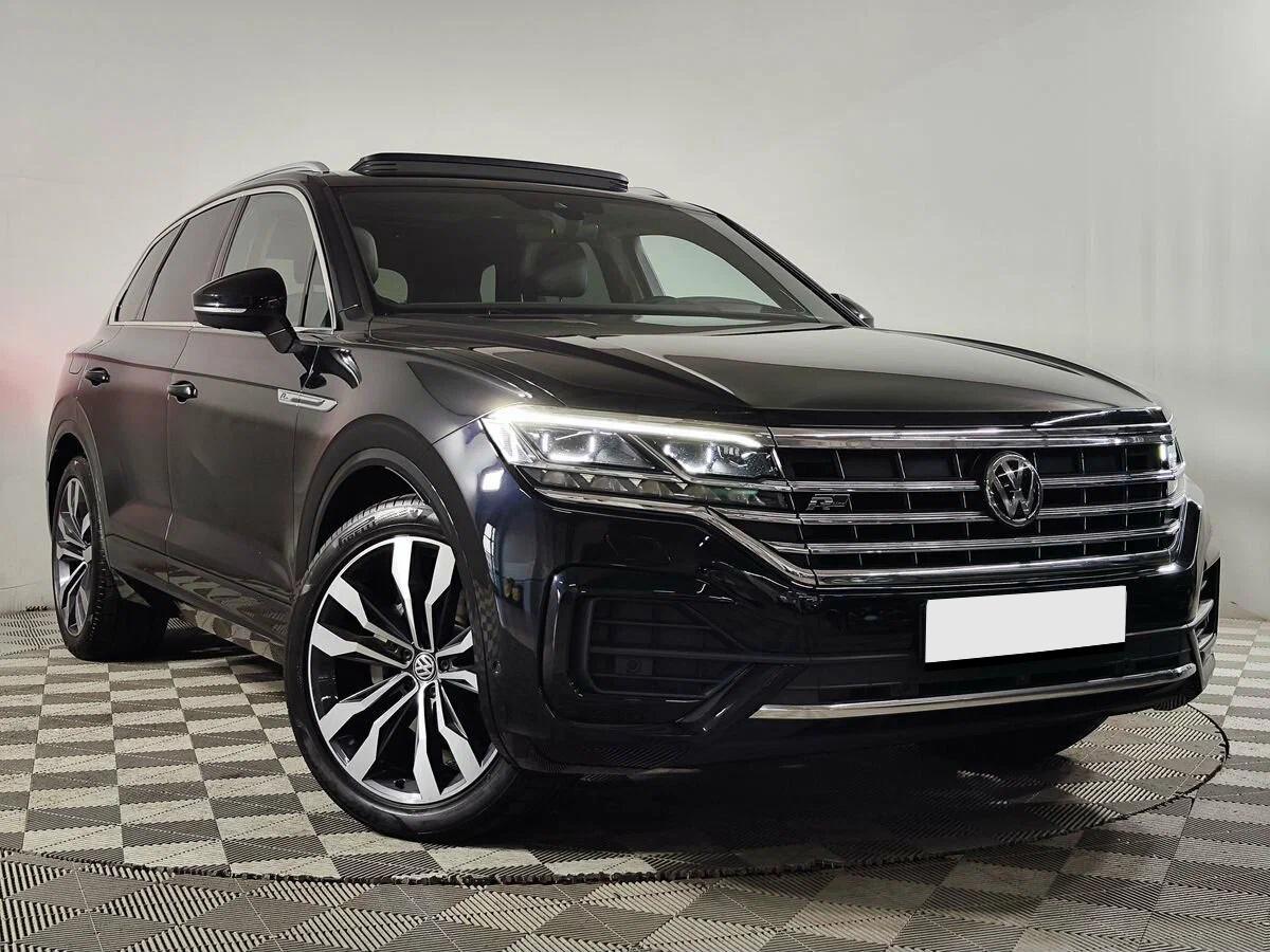 Volkswagen Touareg 2021, черный