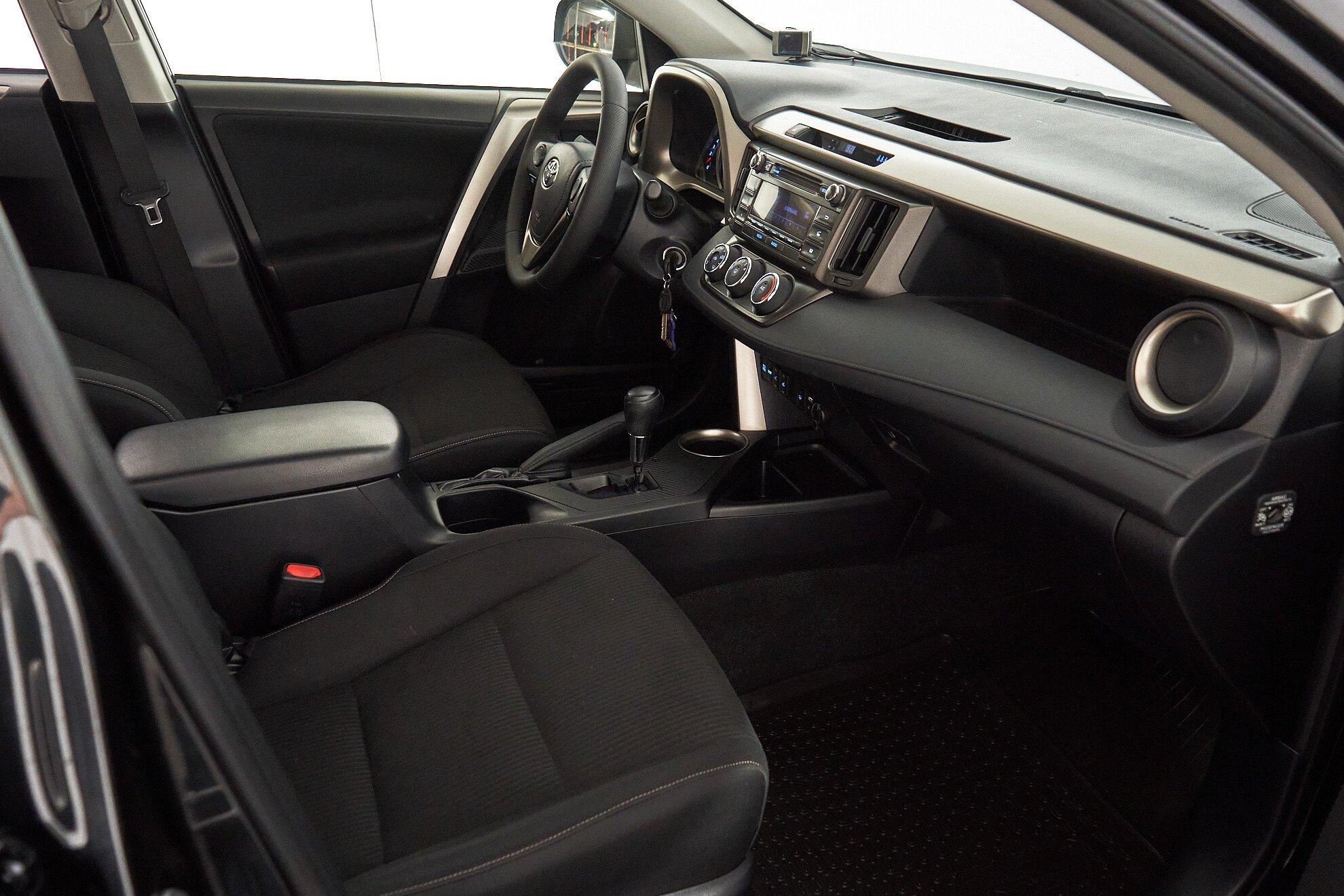Toyota RAV4 2013, черный