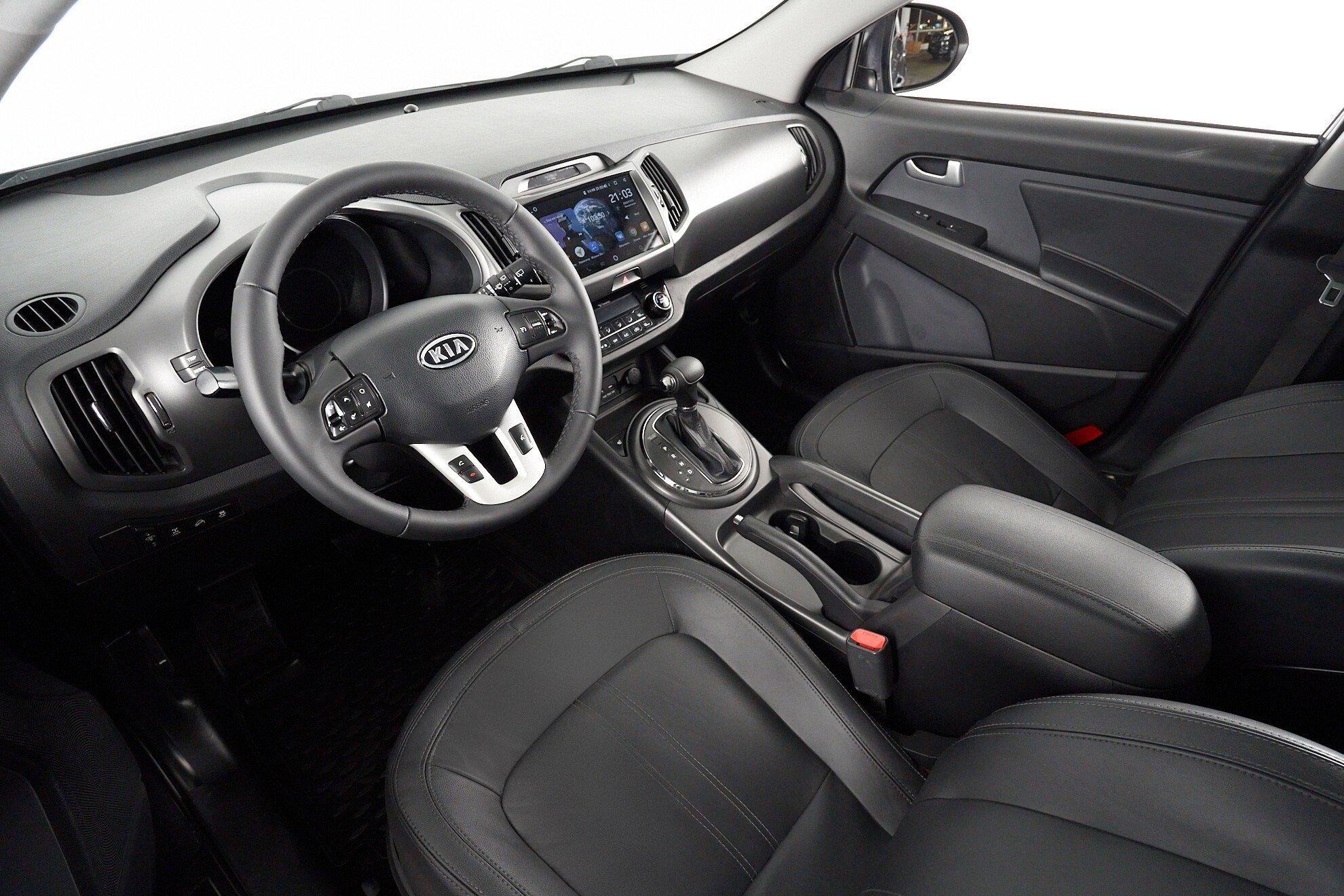 Kia Sportage 2011, серый