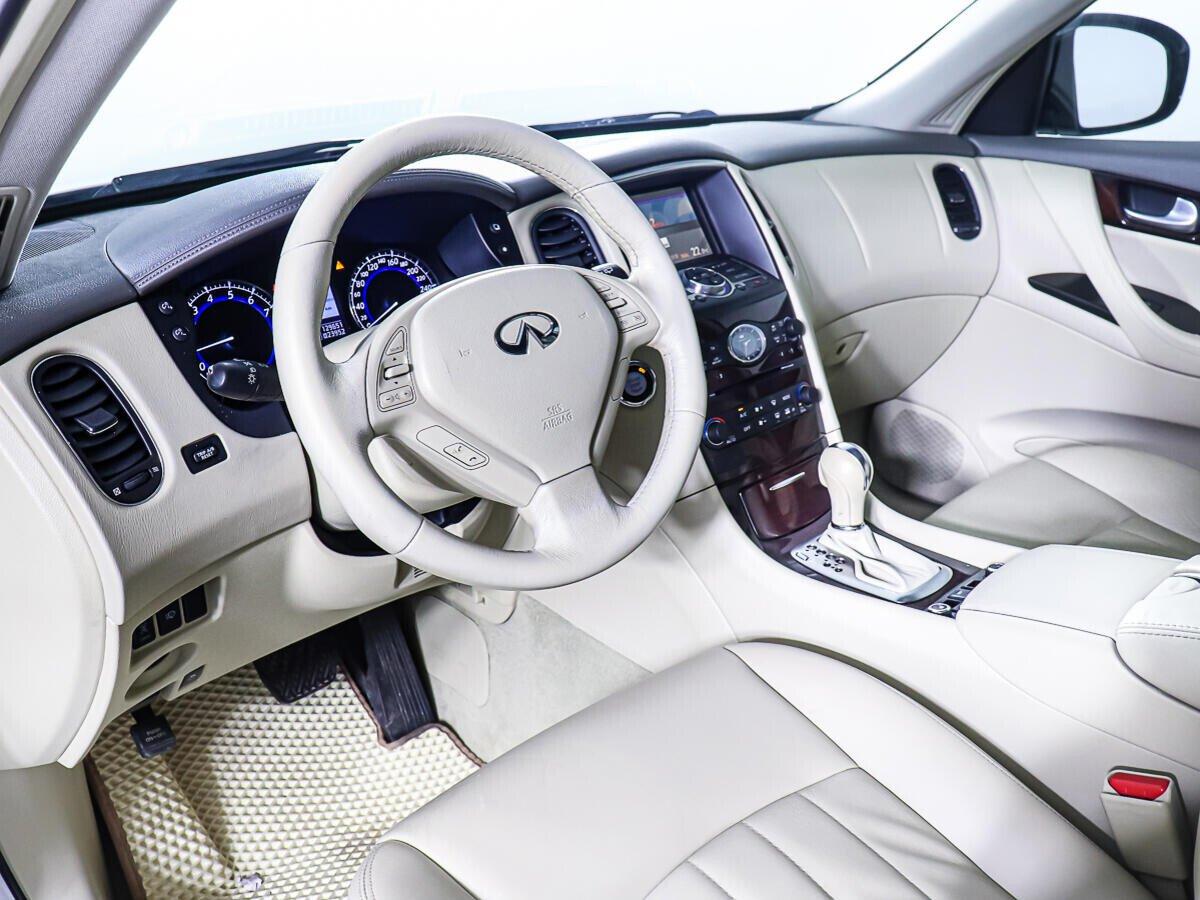 Infiniti EX 2012, белый