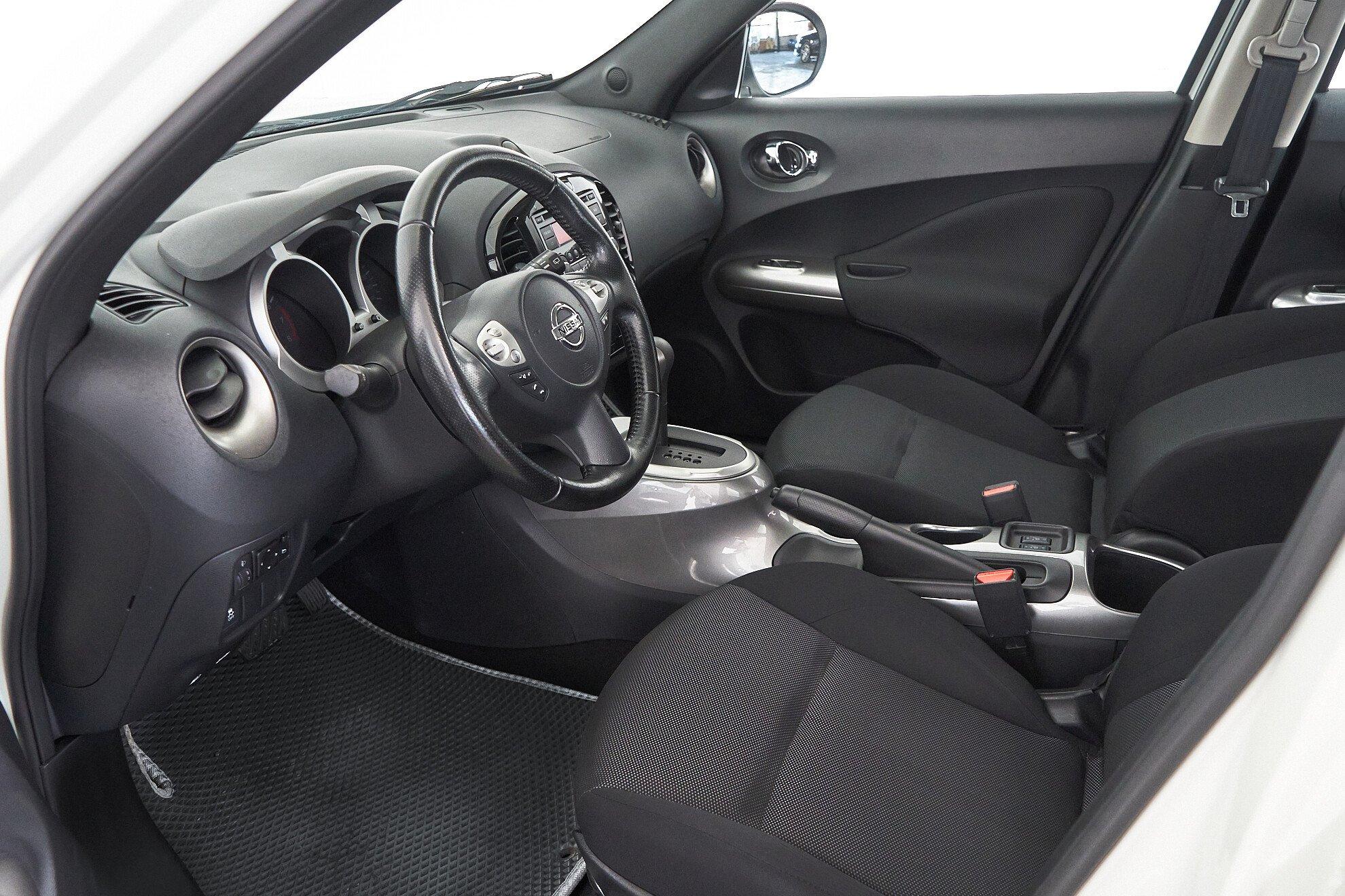 Nissan Juke 2014, белый