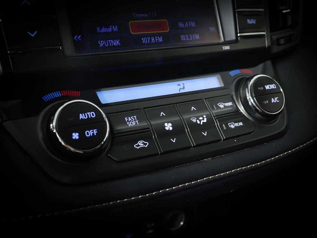 Toyota RAV4 2014, черный