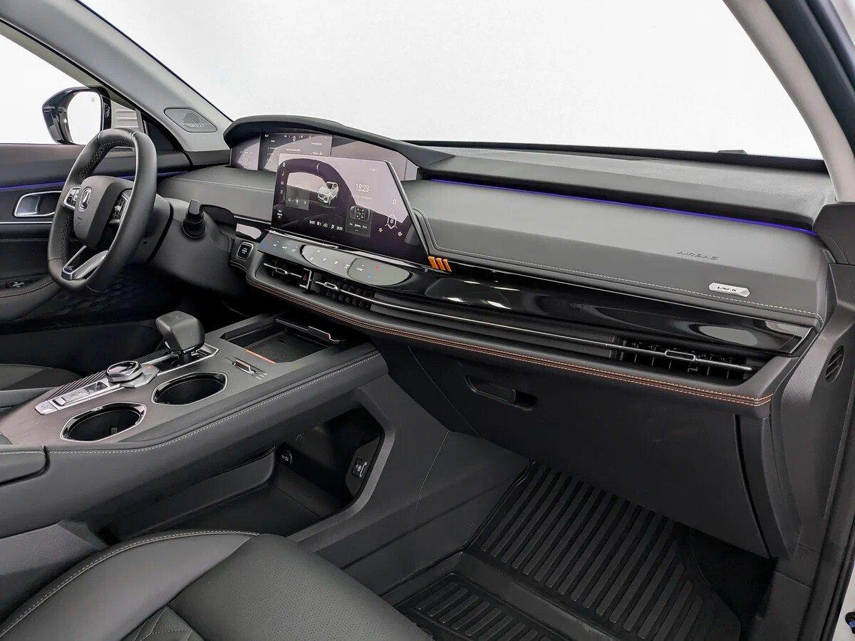 Changan UNI-K 2023, белый
