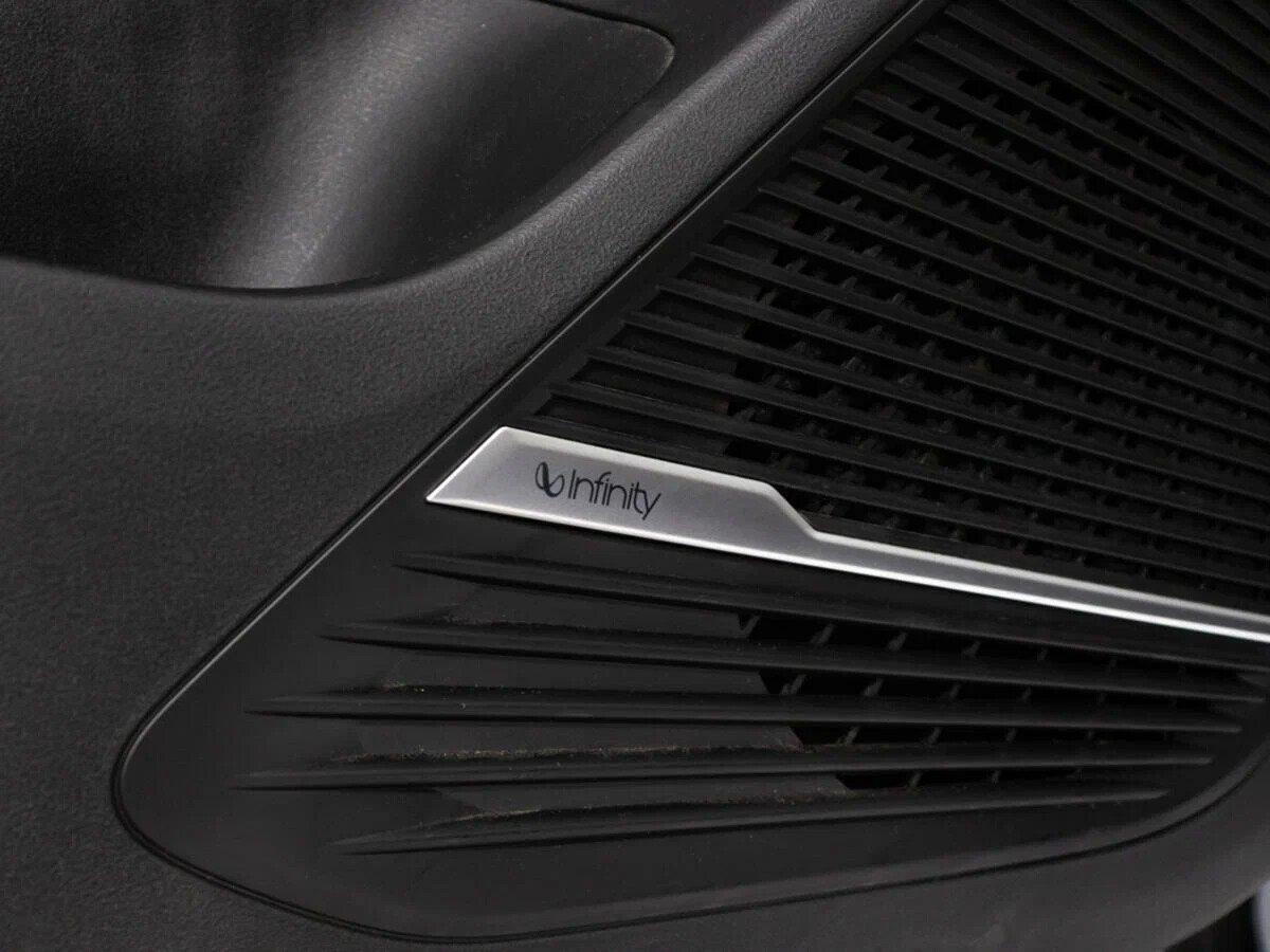 Geely Boyue 2023, белый