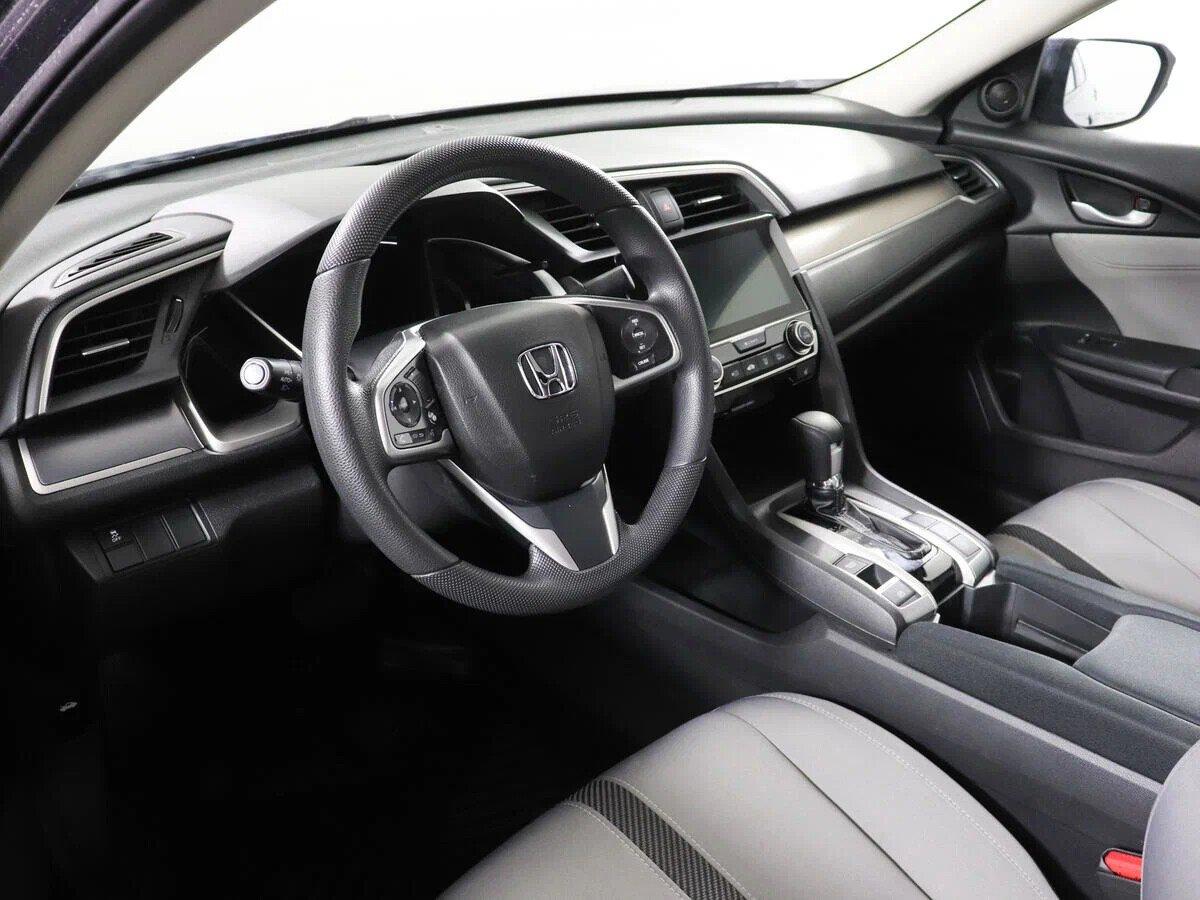Honda Civic 2018, серый