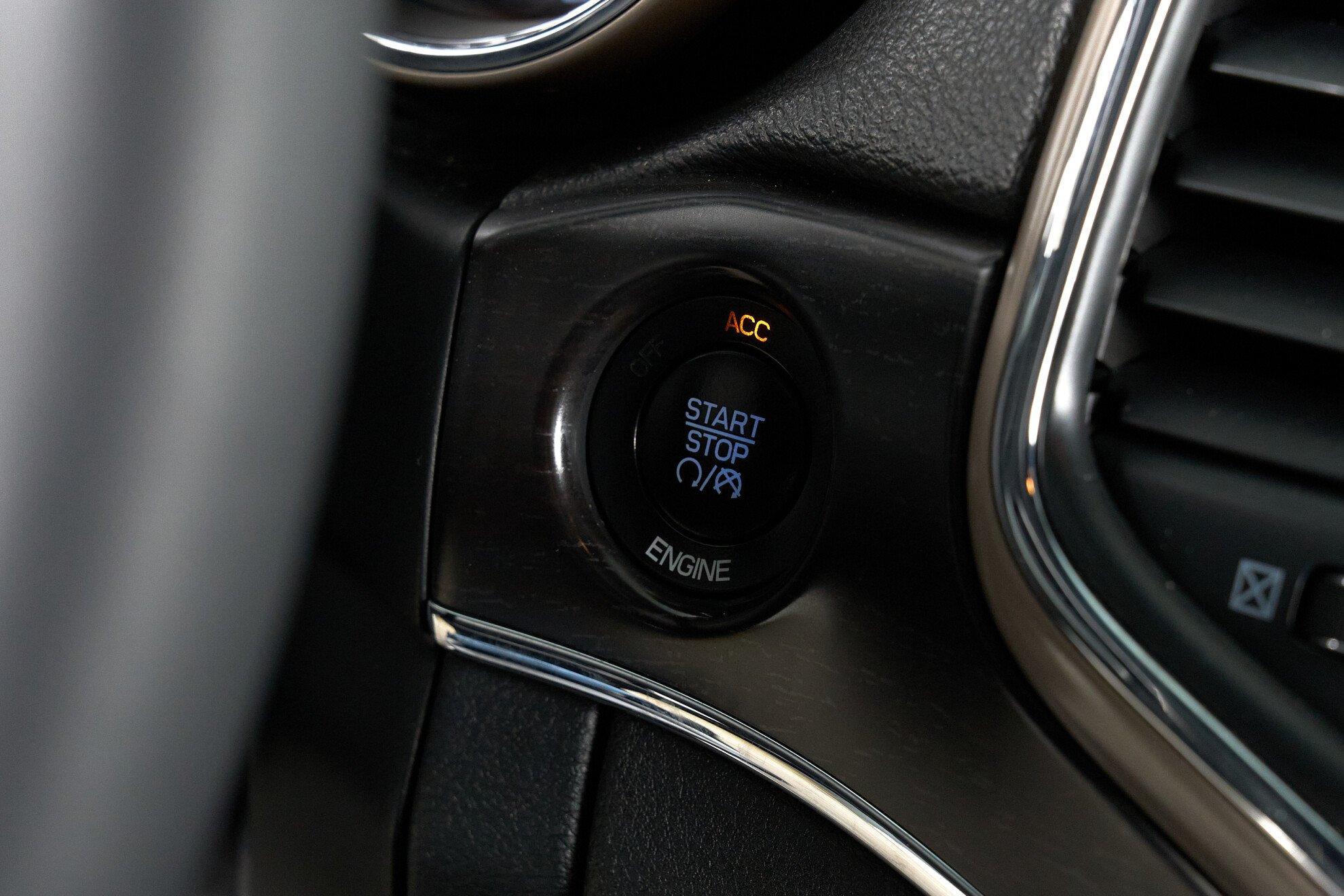Jeep Grand Cherokee 2013, серый