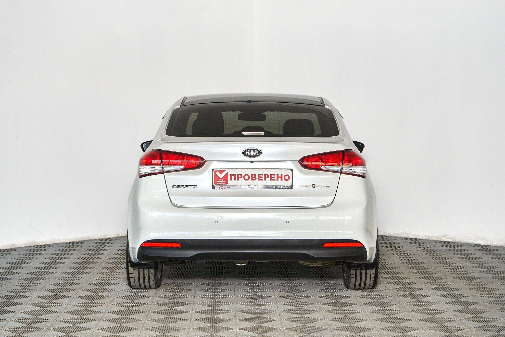 Kia Cerato 2016, белый