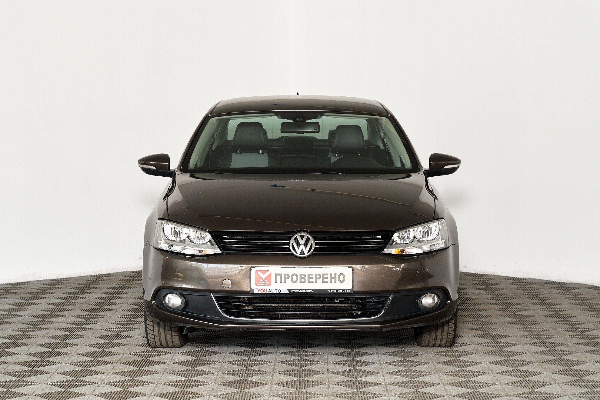 Volkswagen Jetta 2012, коричневый