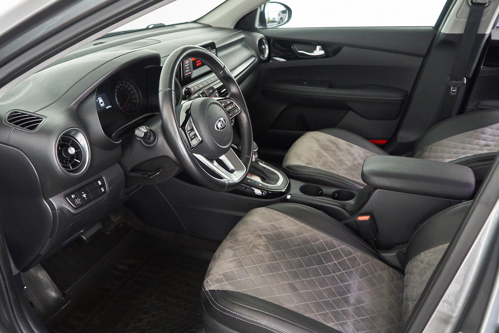 Kia Cerato 2019, серый