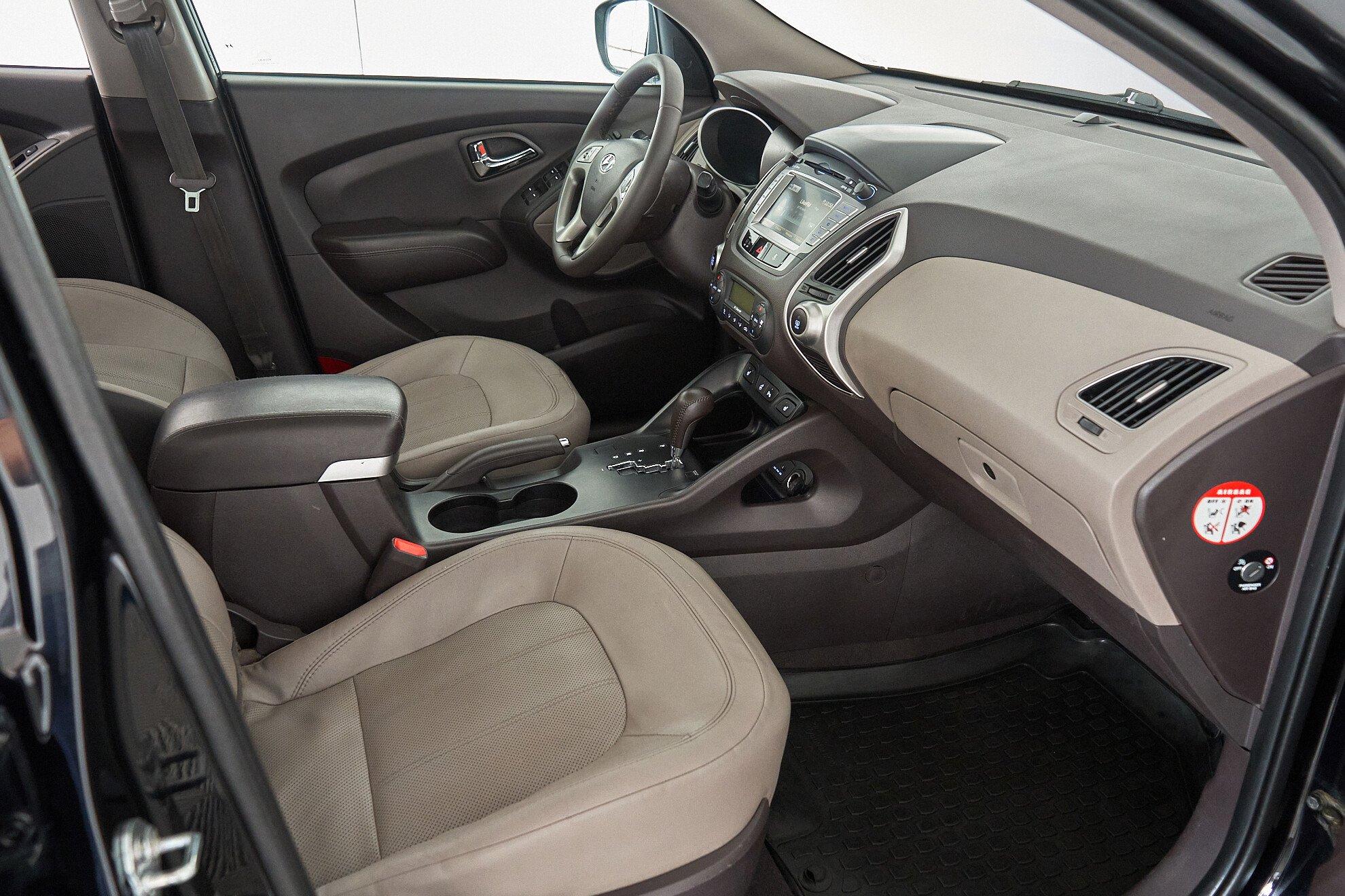 Hyundai ix35 2011, черный