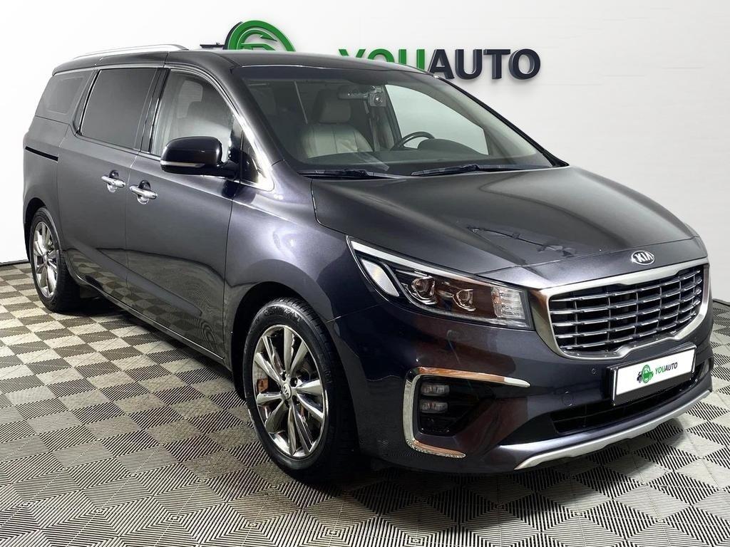 Kia Carnival 2018, серый