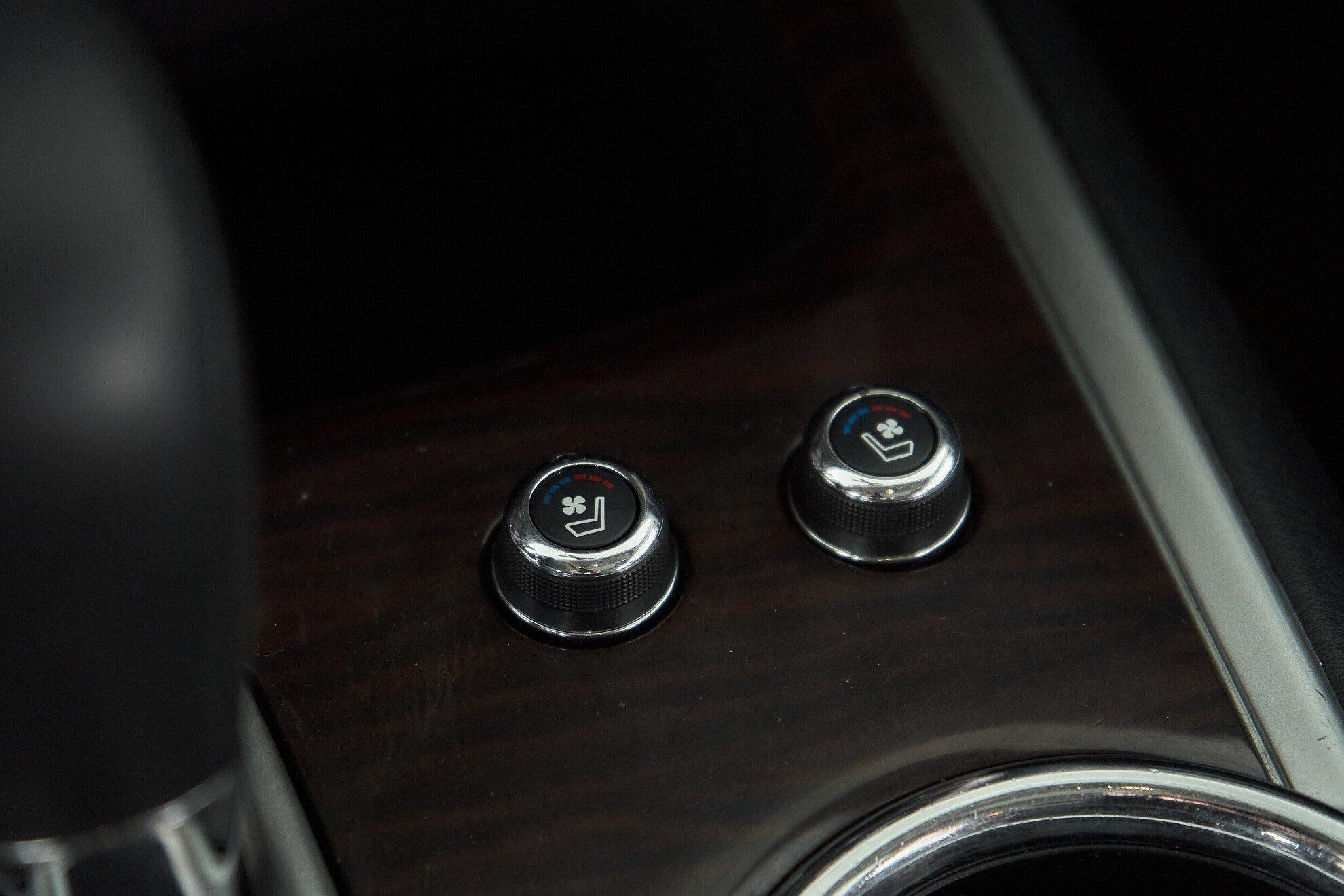 Nissan Pathfinder 2014, серый