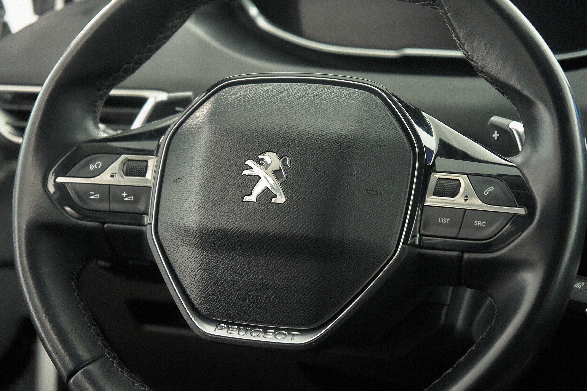Peugeot 3008 2018, белый
