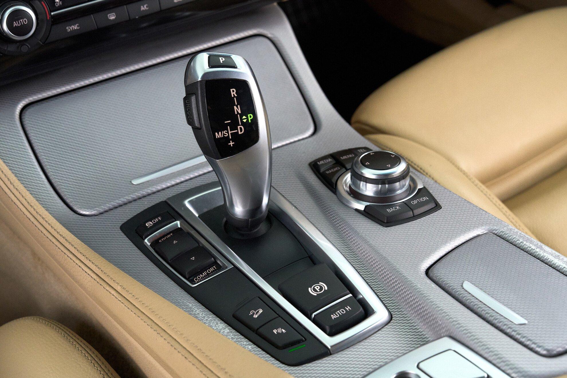 BMW 5 серии 2013, черный