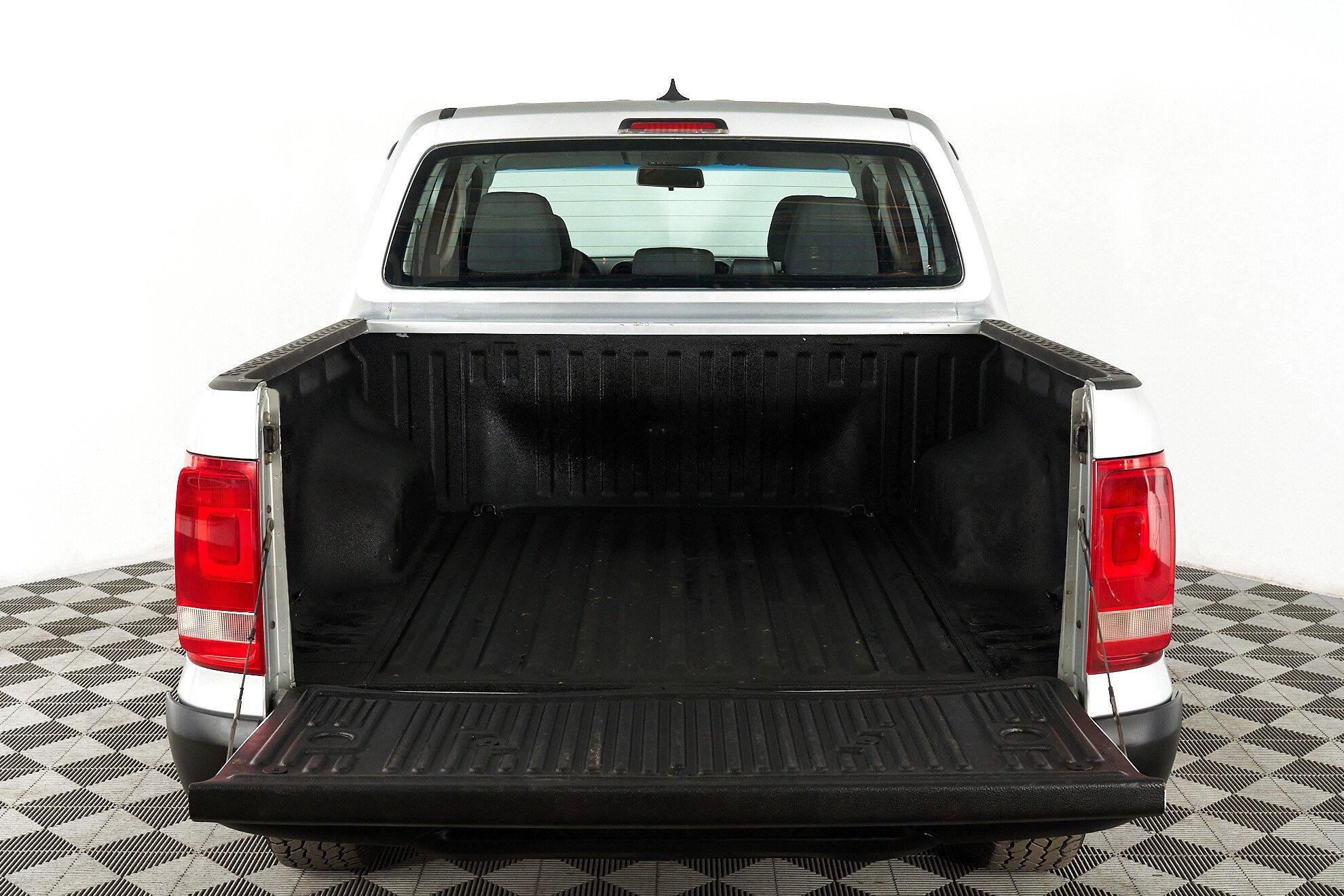 Volkswagen Amarok 2013, серебряный