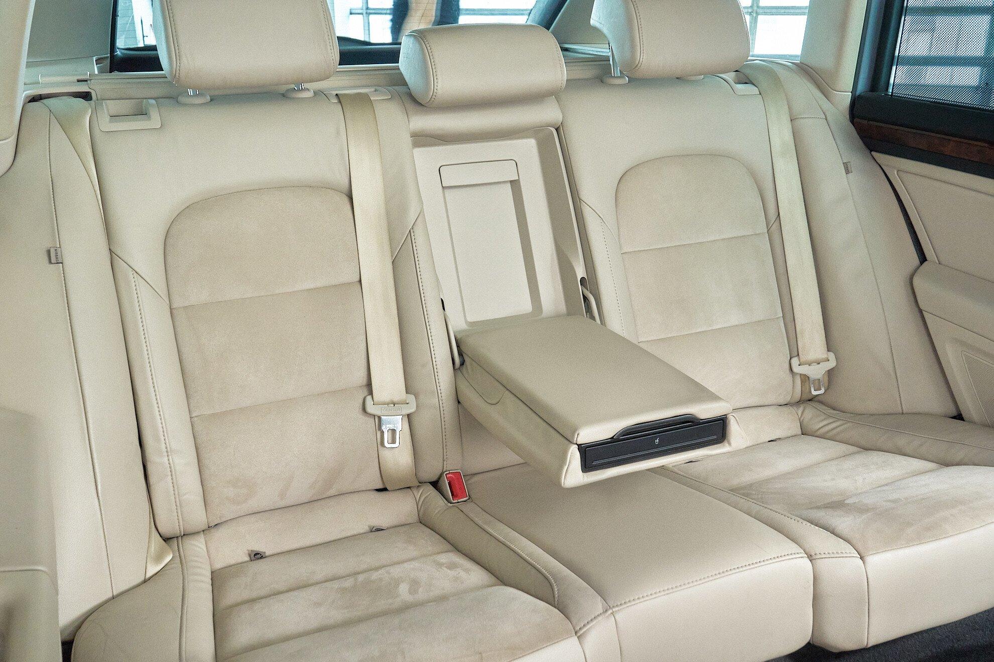 Skoda Superb 2011, голубой