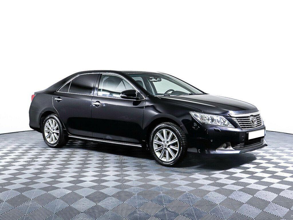 Toyota Camry 2014, черный