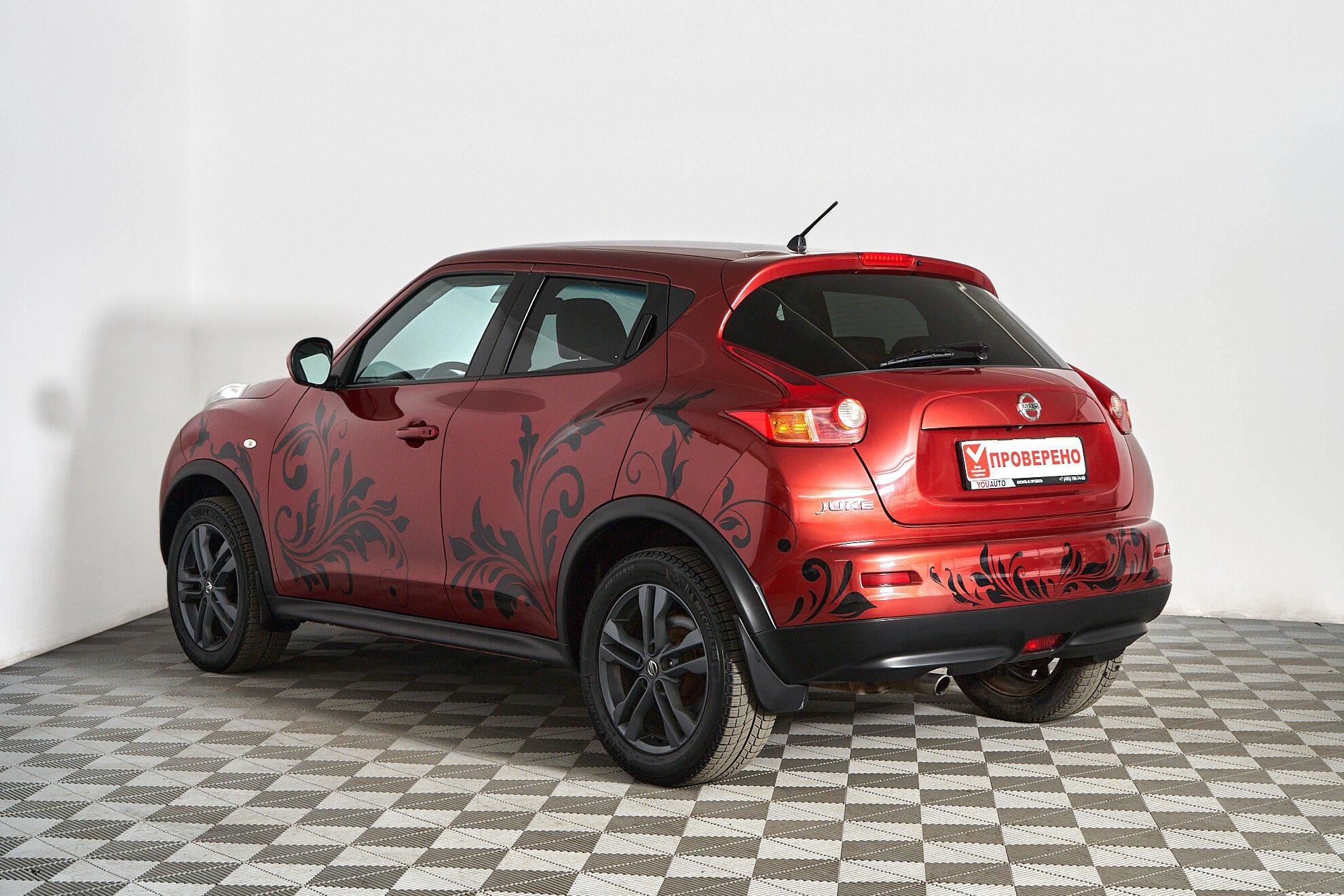 Nissan Juke 2014, красный