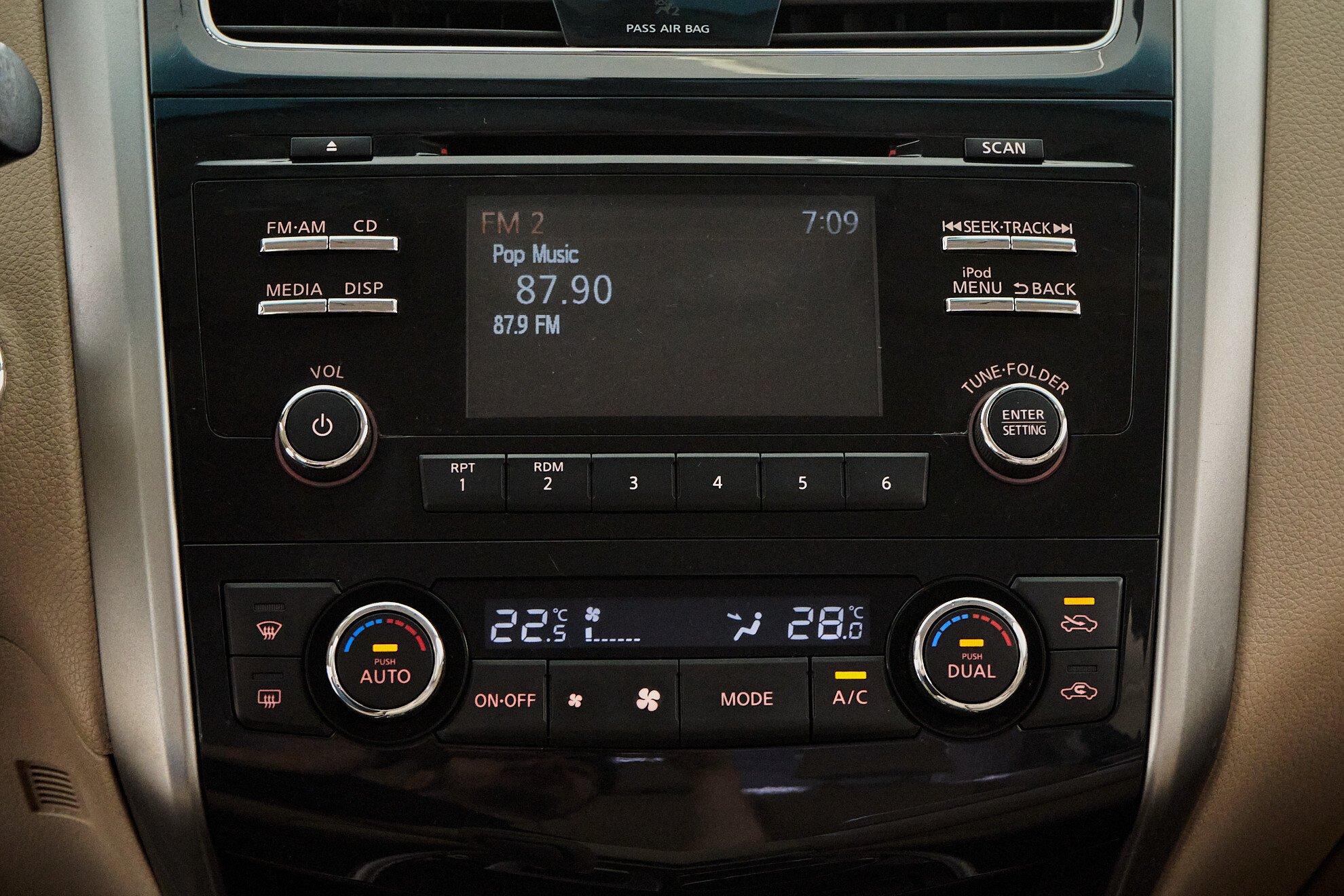 Nissan Teana 2015, черный