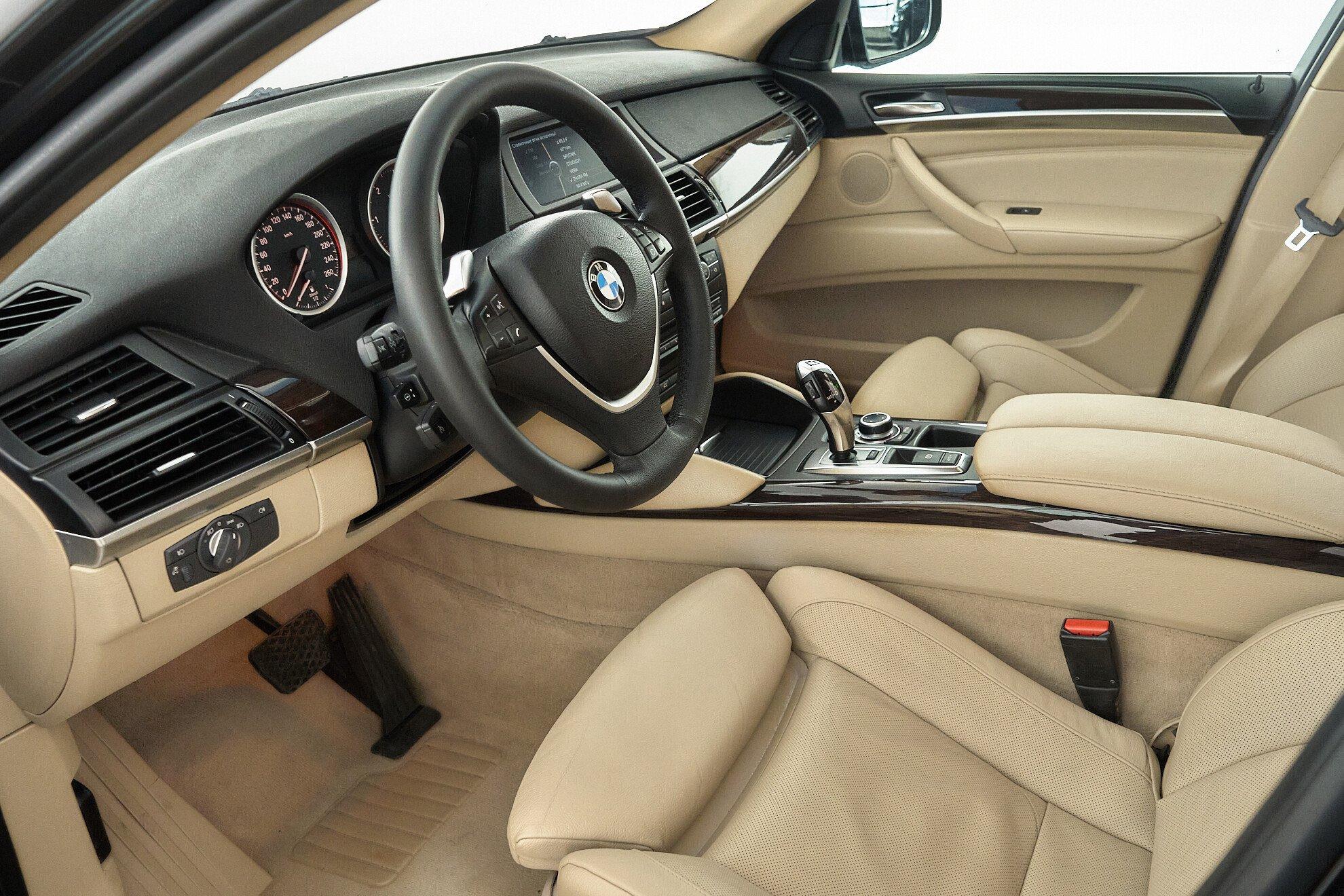 BMW X6 2010, черный