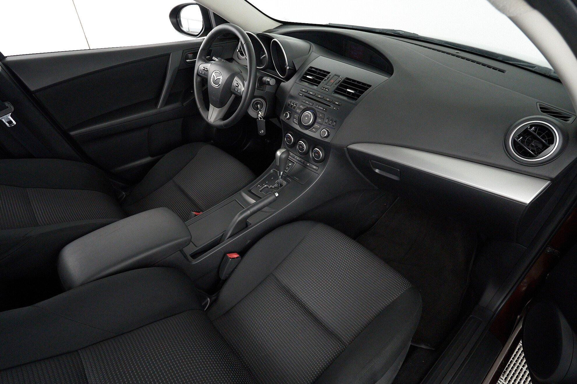 Mazda 3 2012, коричневый