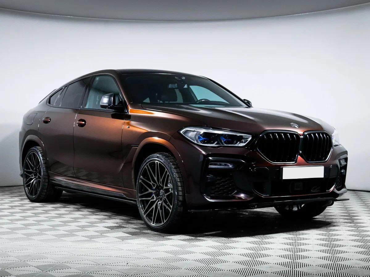 BMW X6 2020, красный