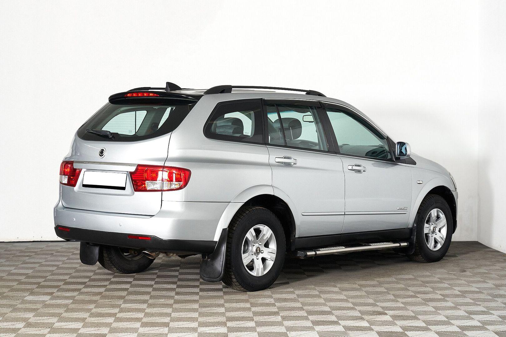 SsangYong Kyron 2012, серебряный