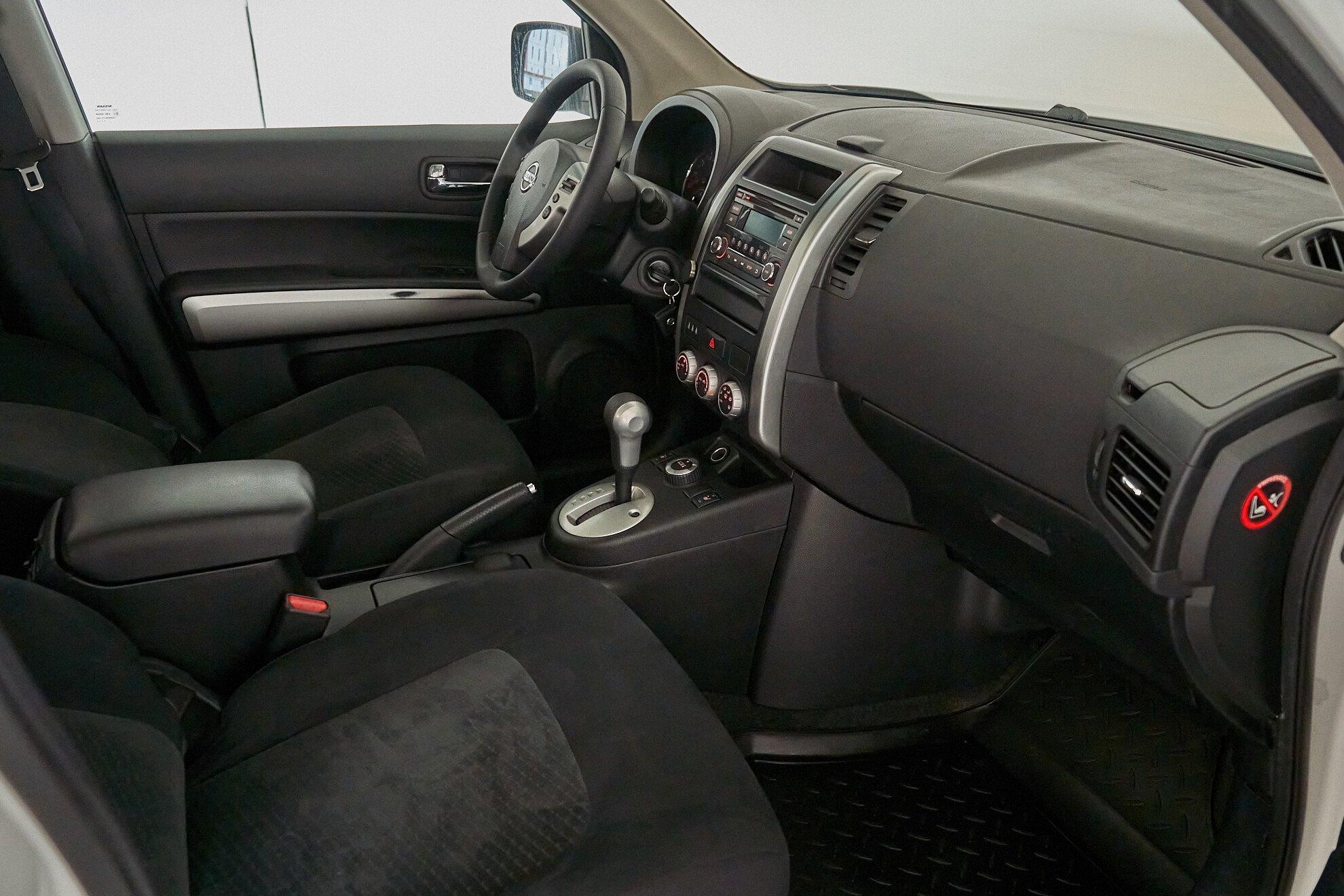 Nissan X-Trail 2013, белый