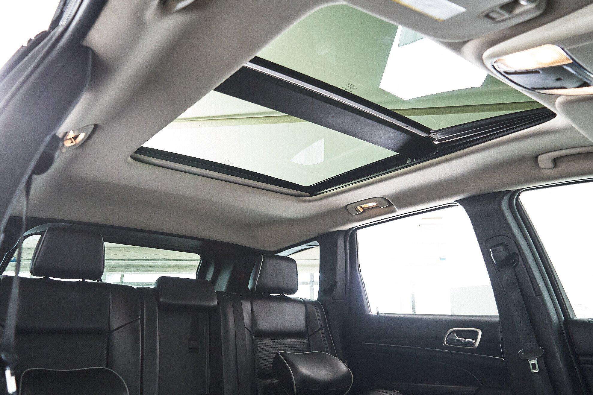 Jeep Grand Cherokee 2011, серый