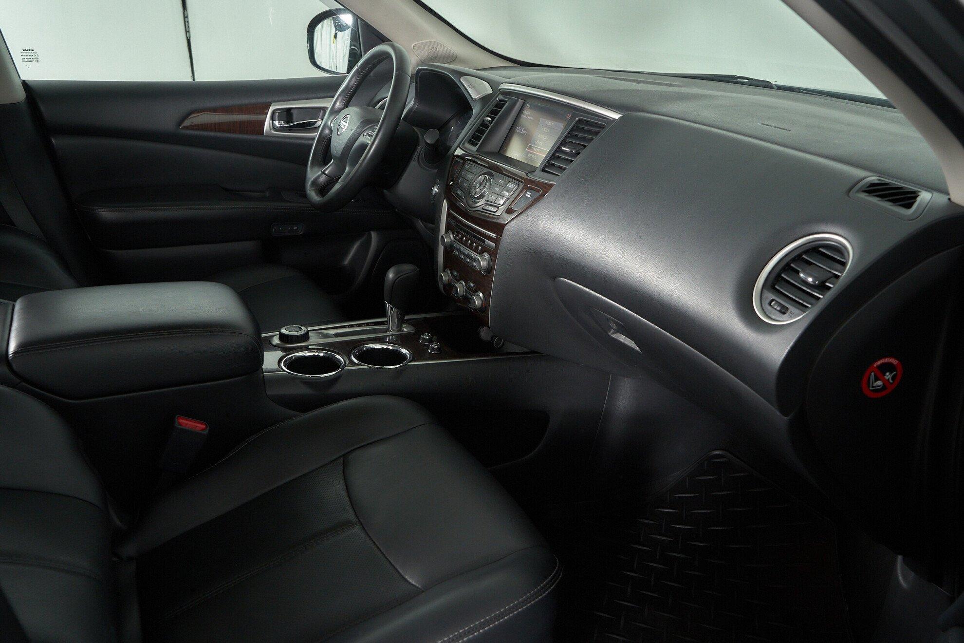 Nissan Pathfinder 2014, серый