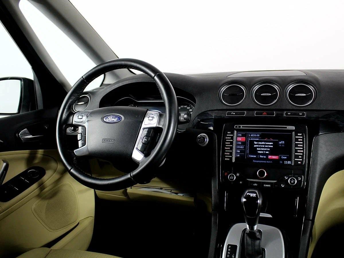 Ford Galaxy 2013, черный