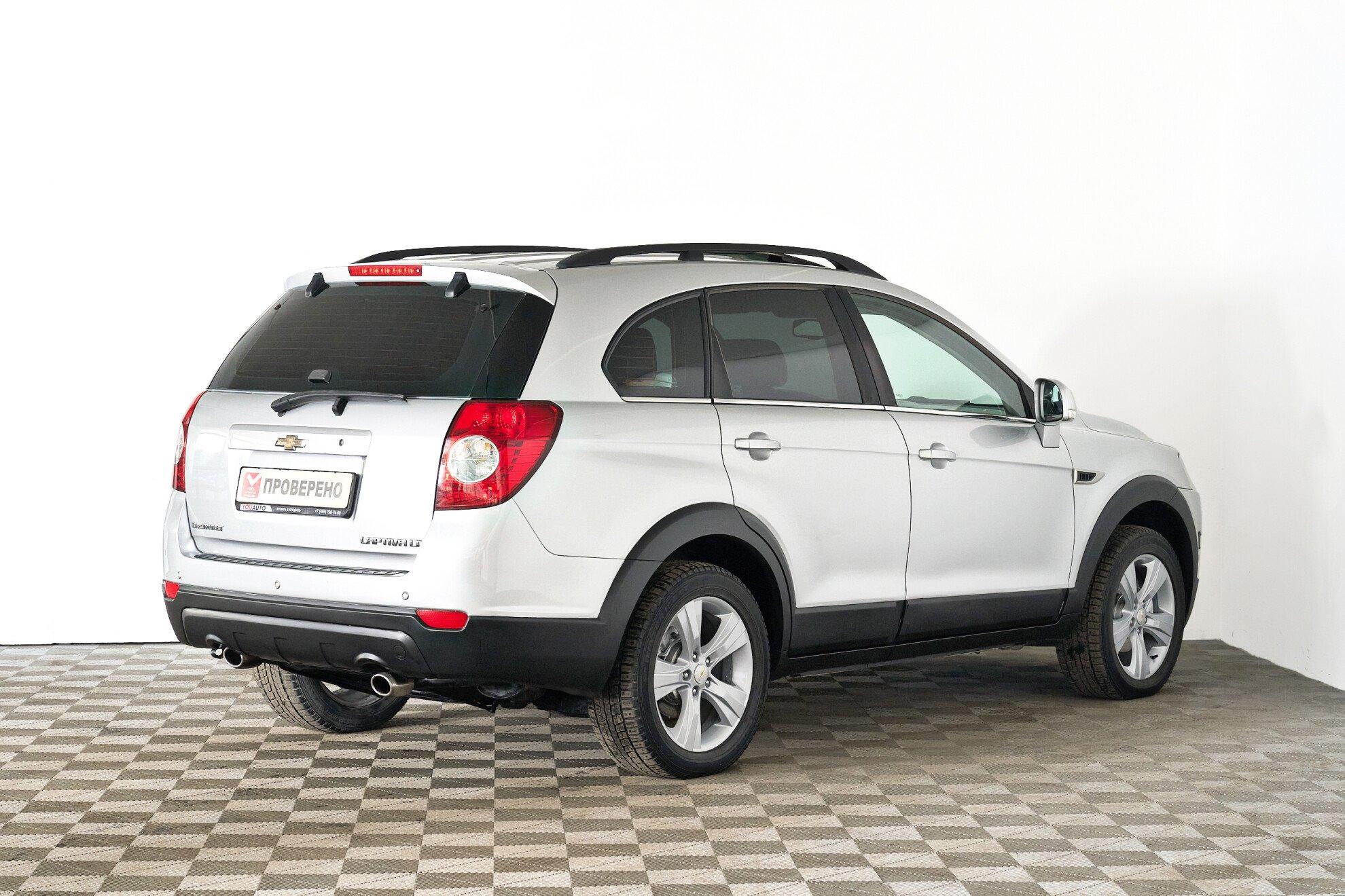 Chevrolet Captiva 2012, серебряный