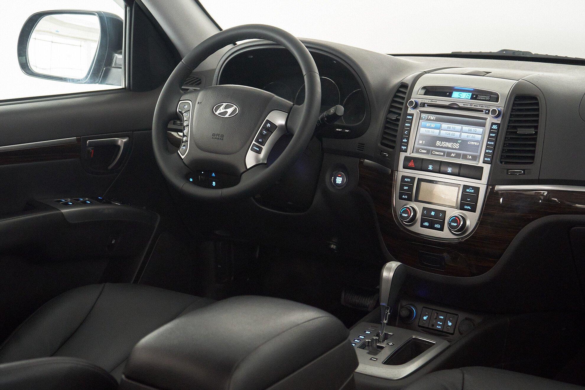 Hyundai Santa Fe 2011, черный