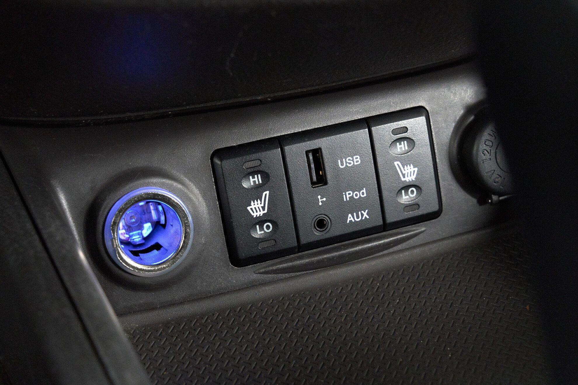 Hyundai Santa Fe 2011, черный