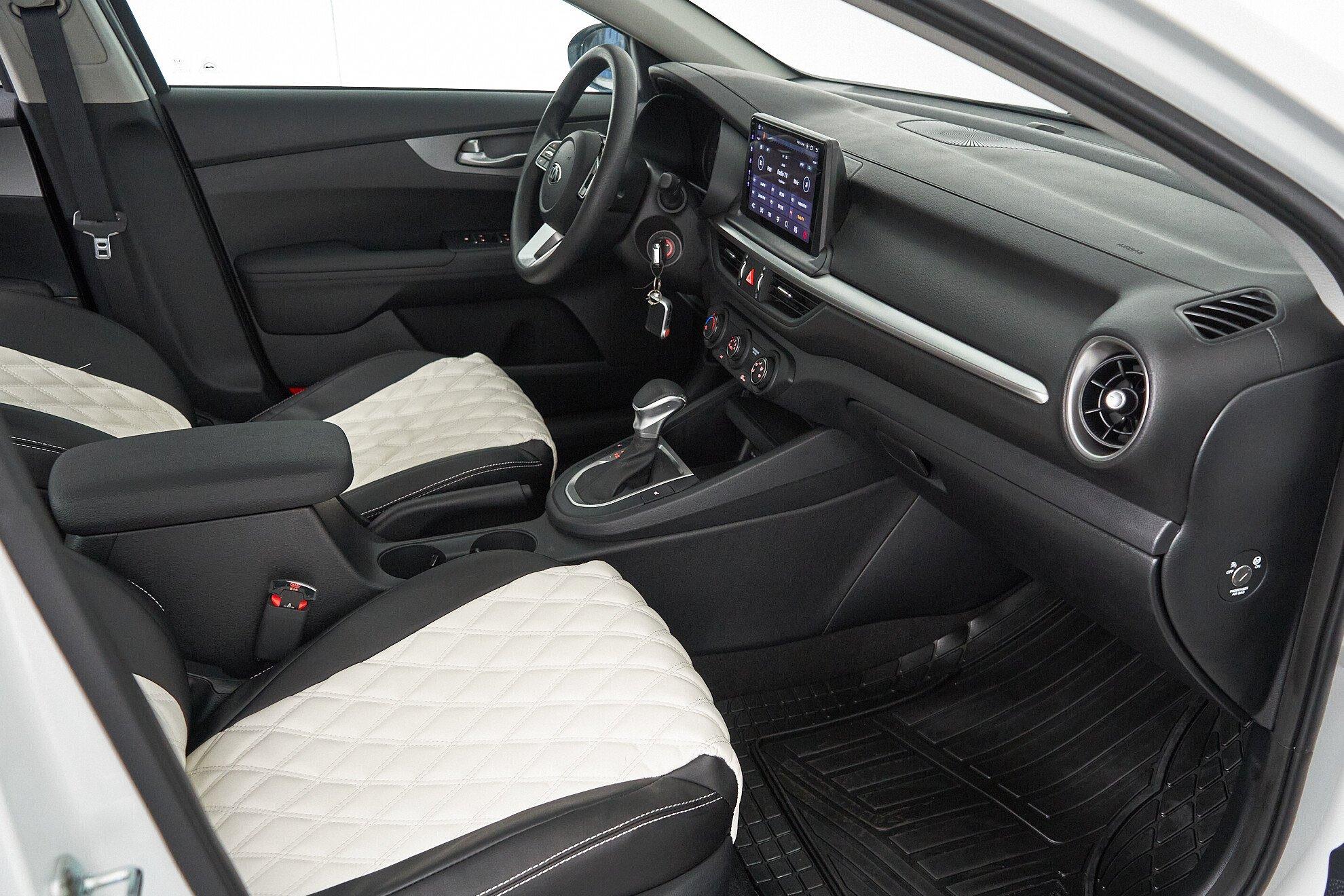 Kia Cerato 2021, белый