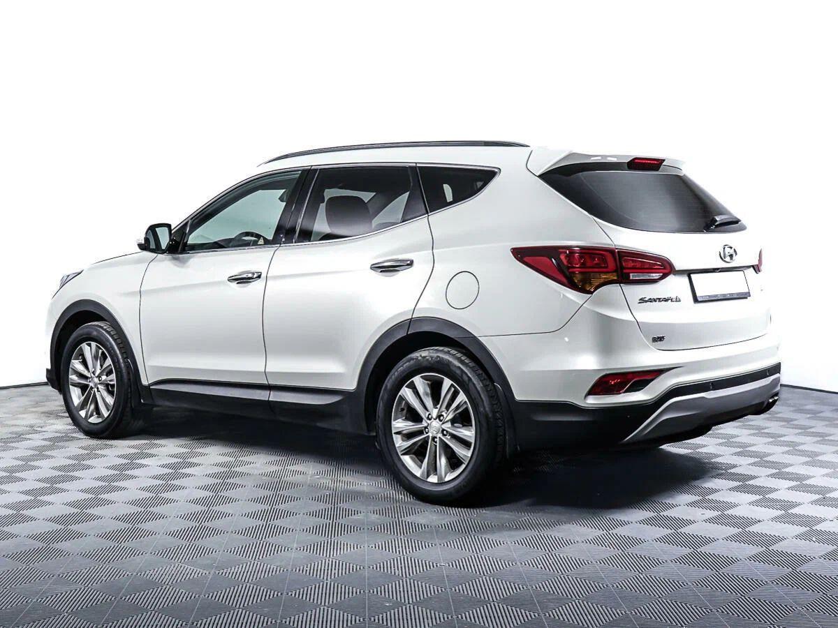 Hyundai Santa Fe 2015, белый