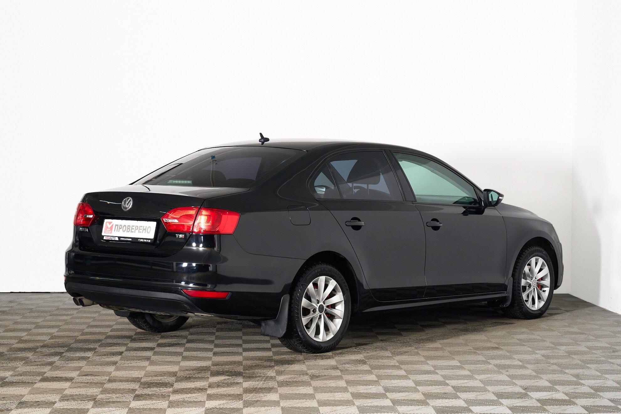 Volkswagen Jetta 2012, черный