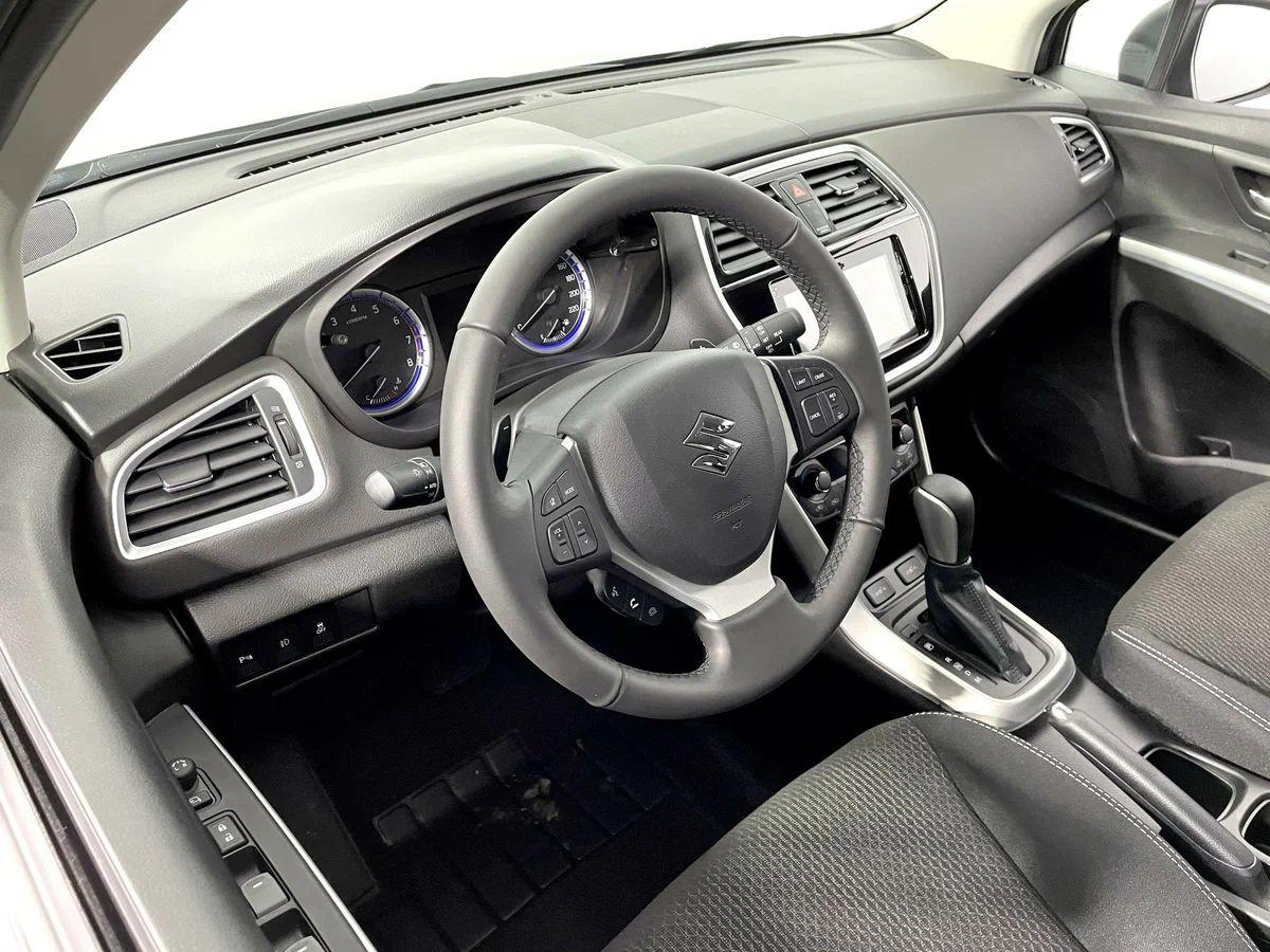 Suzuki SX4 2021, серый