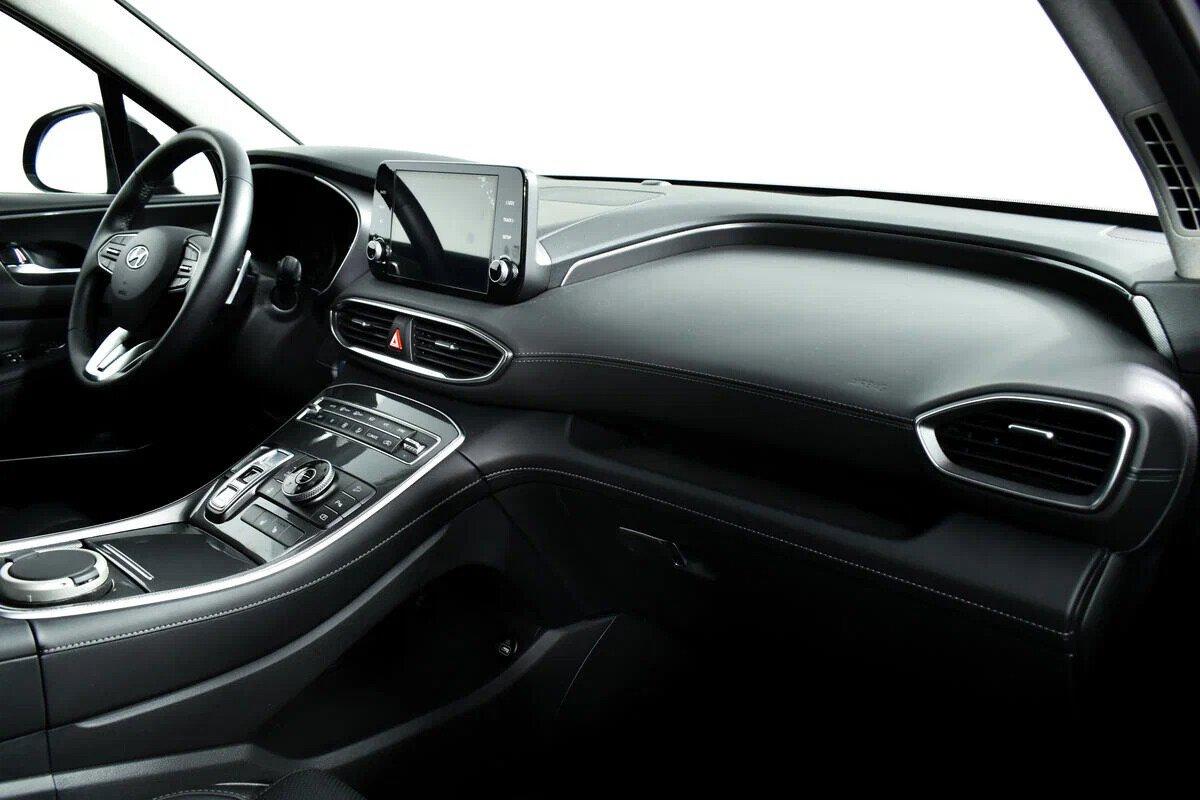 Hyundai Santa Fe 2024, черный