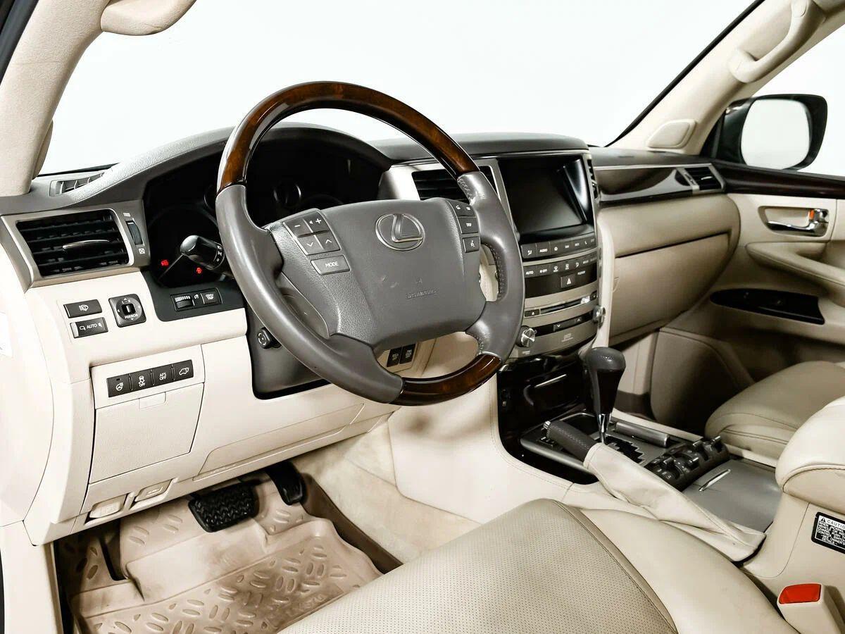 Lexus LX 2013, черный