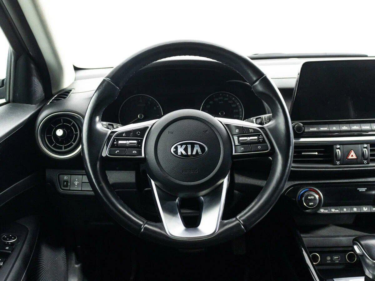 Kia Cerato 2021, серый