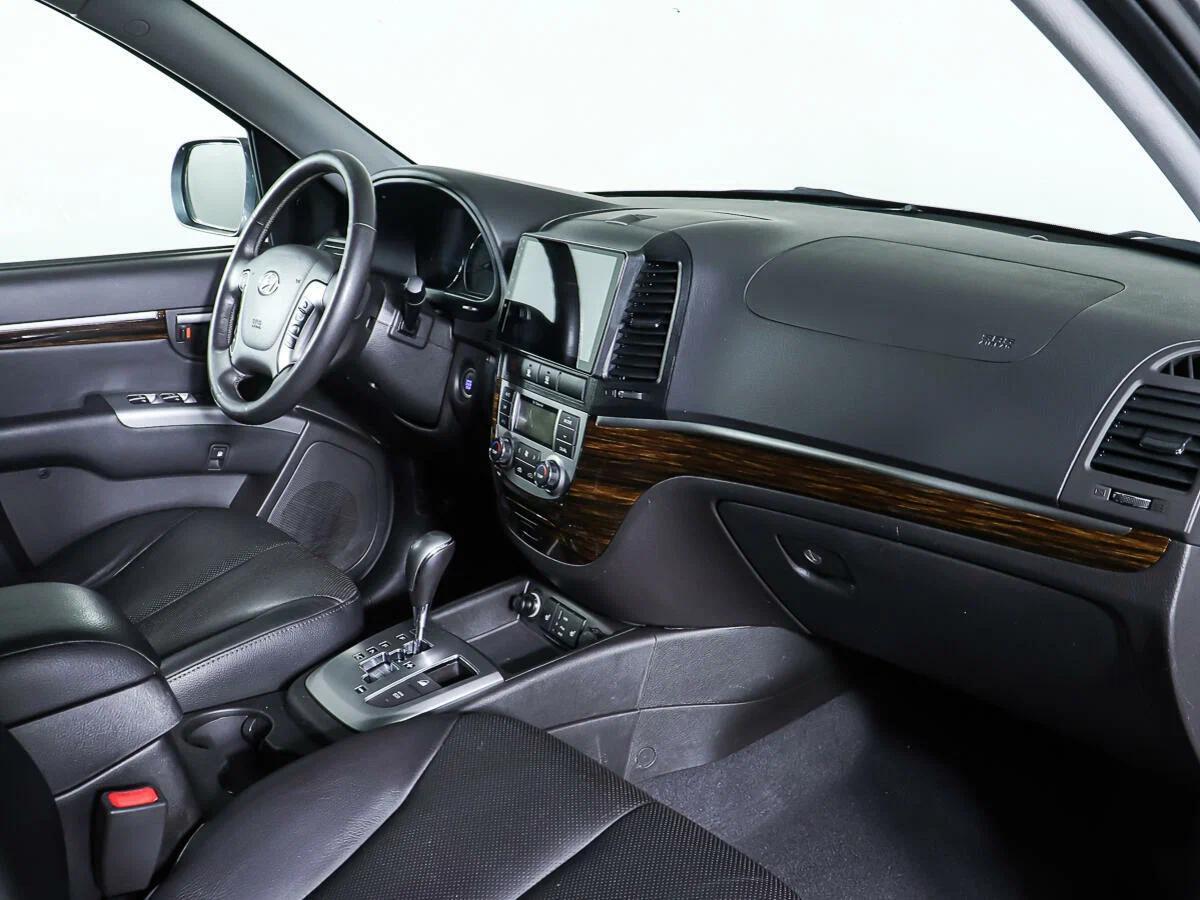 Hyundai Santa Fe 2012, серый