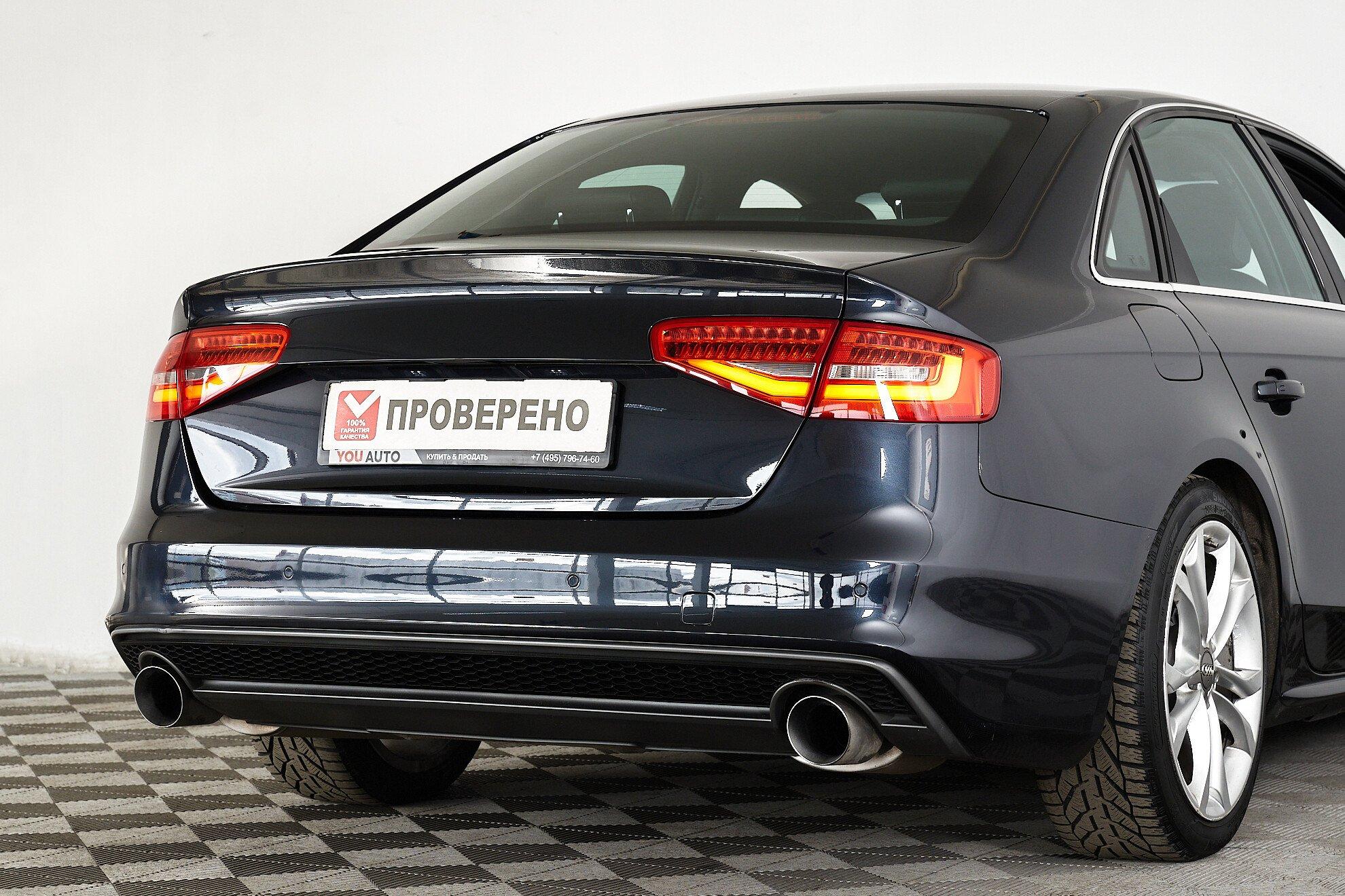 Audi A4 2013, черный