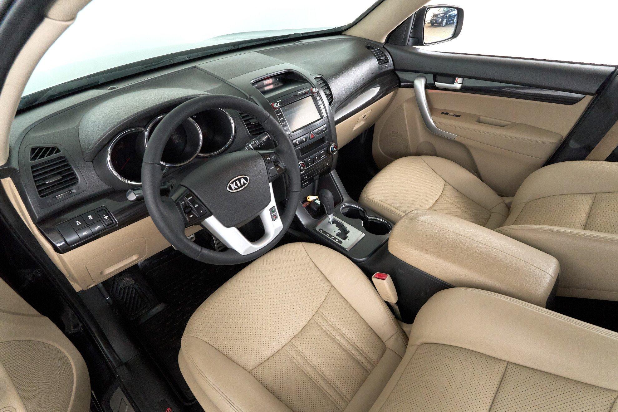 Kia Sorento 2010, черный
