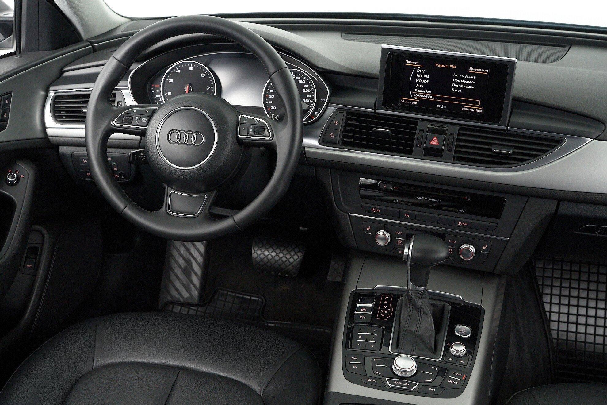 Audi A6 2013, черный