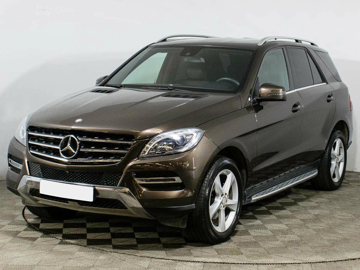 Mercedes-Benz M-Класс 2013, коричневый